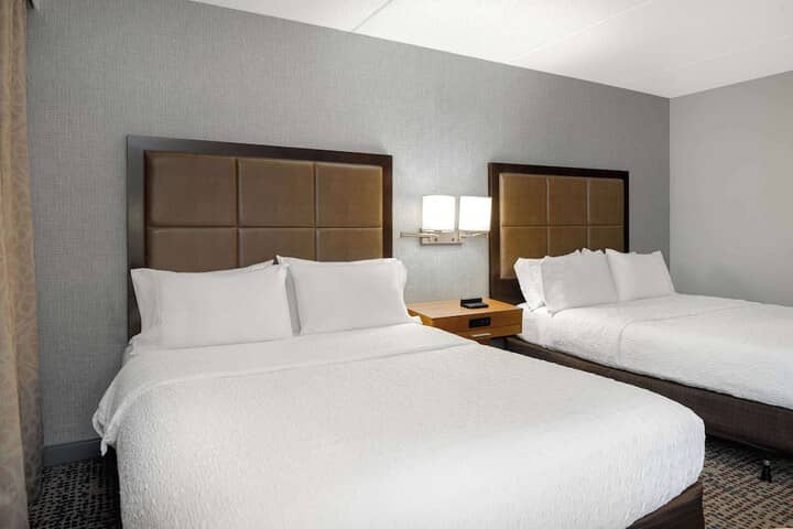 Room 10 of 36