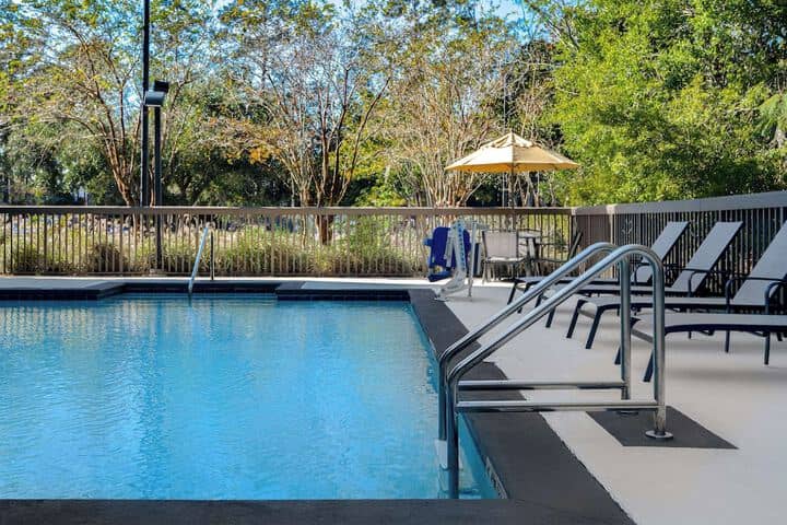 Pool 24 of 36