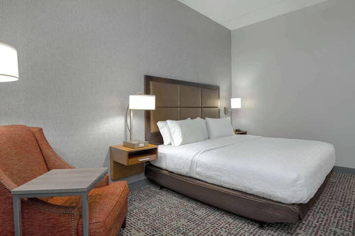 Room 8 of 36